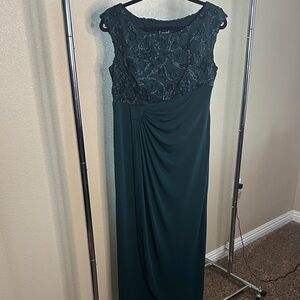 Connected Apparel Emerald Lace Maxi Dress